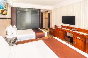 Swiss Lenana Mount Hotel