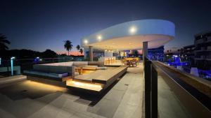 Makia Beach experience 107 D Premium