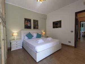 San Giovanni Apartment with Balcony