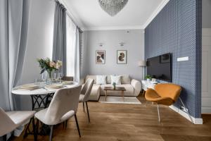 Warsaw Old Town - Top Location, nearby River - by Rentujemy