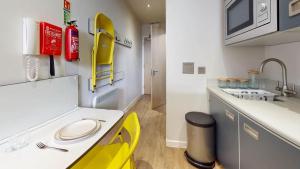 Studio Flat in Queens Road