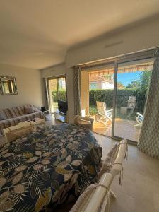 Charming apartment with garden in Antibes