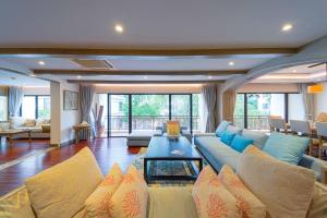 4 Bed Beachfront Condo (SP43)