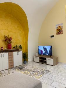 Dépendance of the Frazzetto Sisters