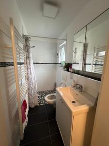 Rooms in Düsseldorf near the AirportFair