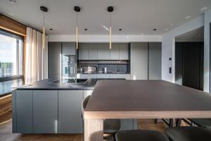 Le Chalet Royal by Aavalevi