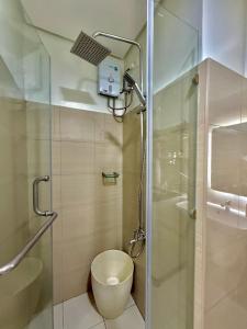 OYO 1182 El Spazzion Shore