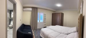 3-BR Apt near Cairo Airpt, GUC & AUC, prime location