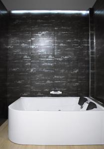 Precioso apartamento de dos dormitorios con jacuzzi privado en Benalmádena