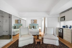 Green Point Charming Studio Apartment with Patio