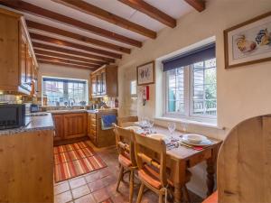 3 Bed in Syderstone KT083