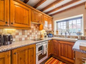 3 Bed in Syderstone KT083