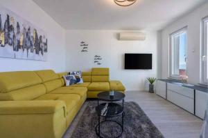 Apartments in Crikvenica 41686