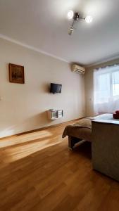 Олександрійський б-р 125 CityRooms