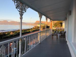 La Rochelle Heritage Beach House