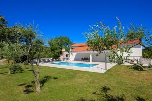 Villa Piljan by Istrialux