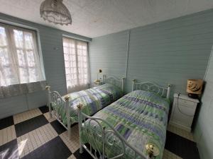 Gite chez Matos maison entière avec 3 chambres et grande cour pour animaux admis