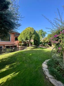 Alloggio Turistico indipendente con giardino