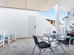 Alcalá B3 Cozy Studio with Sea View