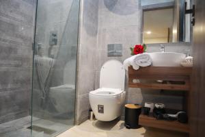 R108- Gorgeous & Cosy Aprt with Wifi, Parking and Gym at the heart of Bourgogne