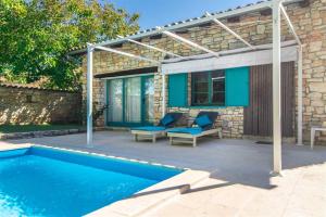 Casa Apricot by Kompas Villas