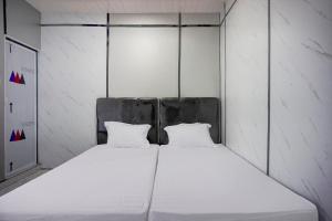 OYO 94903 Akasia Guesthouse