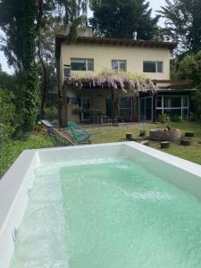 CASA CALMA refugio en medio de la naturaleza de Acantilados y amantes del golf