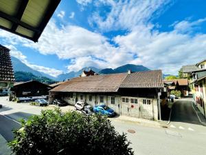 -TheUrbanist- Central 2 BD Free Parking Fast WiFi