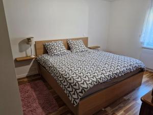 65 m2 full-foot apartment in a house with garden and private entrance