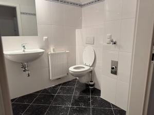 50qm, balcony, near center, Schönbrunn, attic