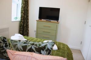 Spacious 2-Bed Apartment