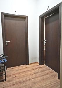 Hostel 42