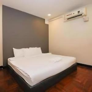 XX GO INN Silom Bang Rak - BTS Surasak