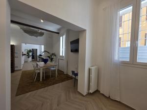 MWC - Modena via Ganaceto 100