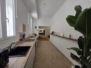 MWC - Modena via Ganaceto 100