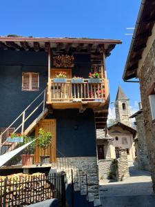Quite possibly the most romantic house in the Italian Alps