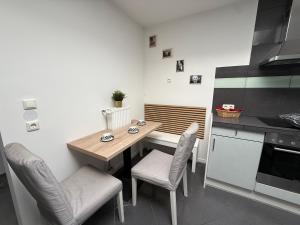 Apartment Mira 12