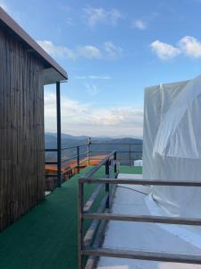 เขาเเสงจันทร์ ม่อนเเจ่ม