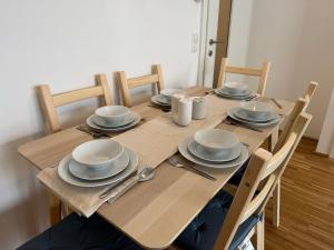 2BR, balcony, central, danube, U6 & S-Bahn - BRN 22