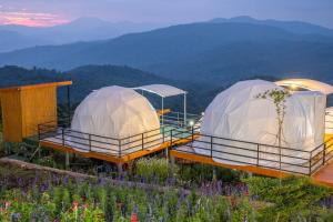 เขาเเสงจันทร์ ม่อนเเจ่ม