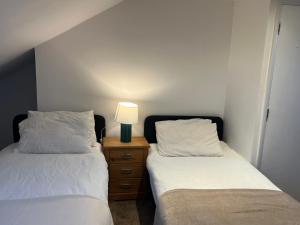 Large triple room in Canada Water London