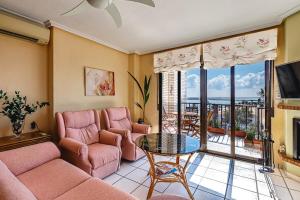 Encantador apartamento con vistas al mar y AC