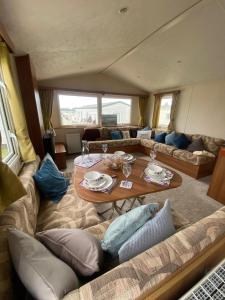 Lovely 6 Berth Caravan Nearby Hunstanton Beach In Norfolk Ref 23020T