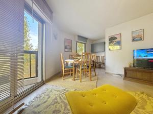 Édenia, AC,balcony swimming pool, Wi-Fi & parking