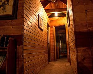 Spacious Vacation Cabin near Lac Qui Parle Lake in Dawson, Minnesota