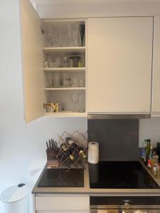 JVL Nice Cosy 1BR Flat Purley, London