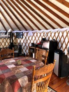 Superb Yurt Rental near George Washington National Forest in Luray, Virginia