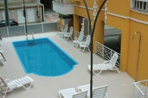 Clube do Mar-rua 224-Itapema Meia Praia Apt 201 A