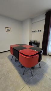 Large apartment close to everything! North area