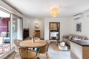 Bright apartment in Cannes for 6 people